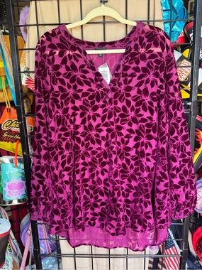 NWT Torrid Burgundy Velvet Burnout Floral Blouse